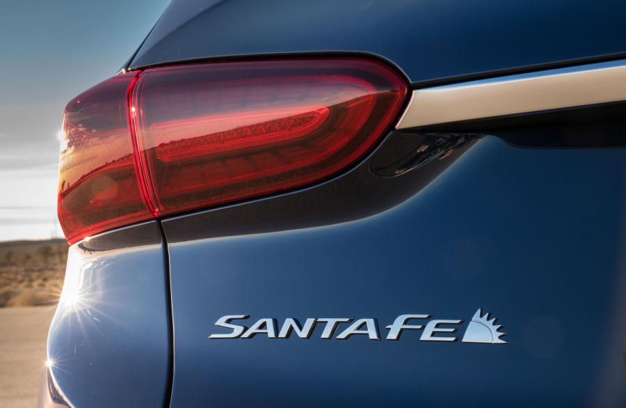 Логотип Hyundai Santa Fe (TM) 2018 года  (NA) (фото 29 из 55)